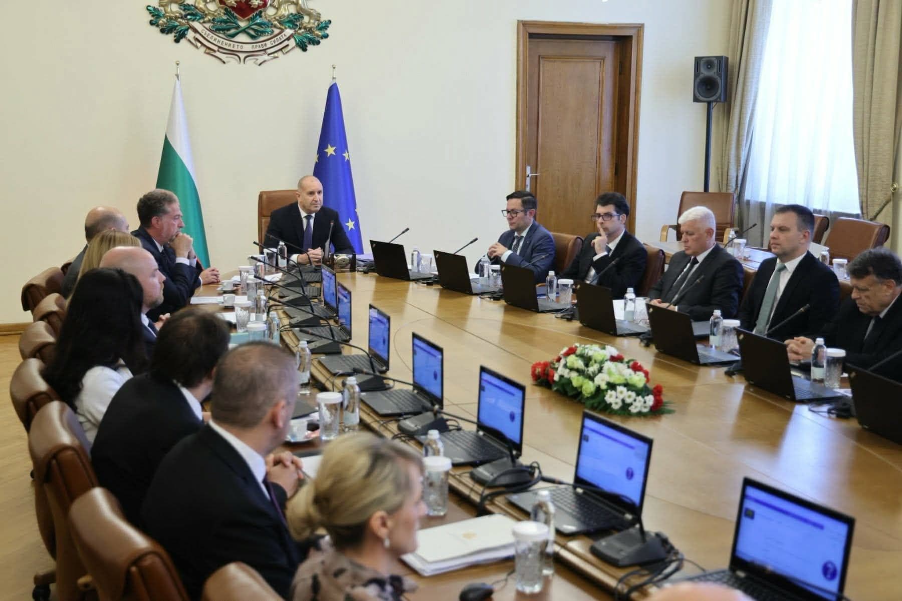 Румен Радев: България се завръща към нормалния политически цикъл, вече няма недосегаеми