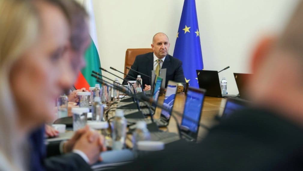 Румен Радев: Прокуратурата пречи на разплитането на голямата политическа корупция