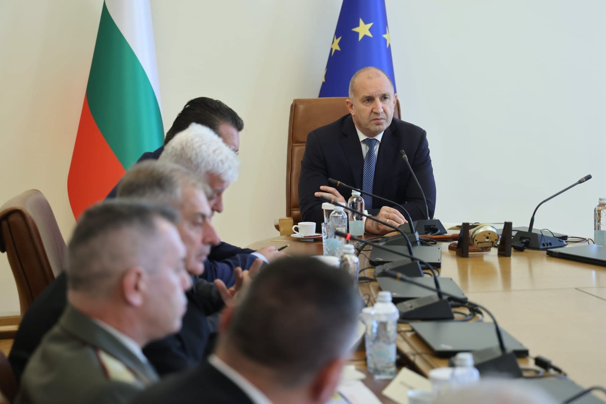 Румен Радев за инцидента в Черно море: Недопустимо, грубо погазване на международното право