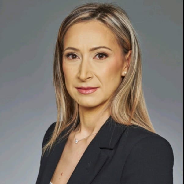 Александра Ангелкова