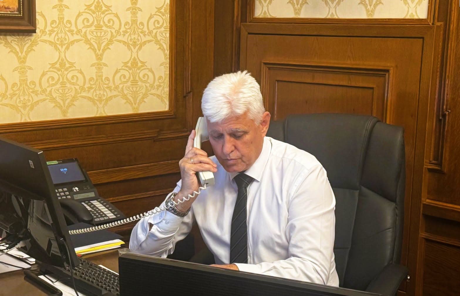 Министър Димитър Стоянов разговаря с колегите си от Румъния и Турция
