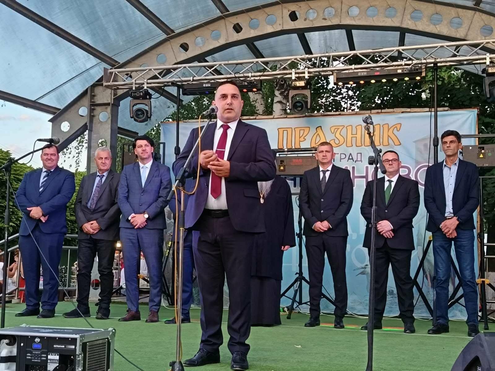 „ПРОГРЕСИВНА БЪЛГАРИЯ“ уважи 52-годишния празник на Кочериново