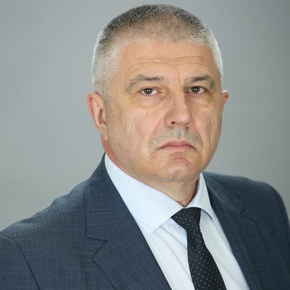 Проф. д-р Тихомир Тотев