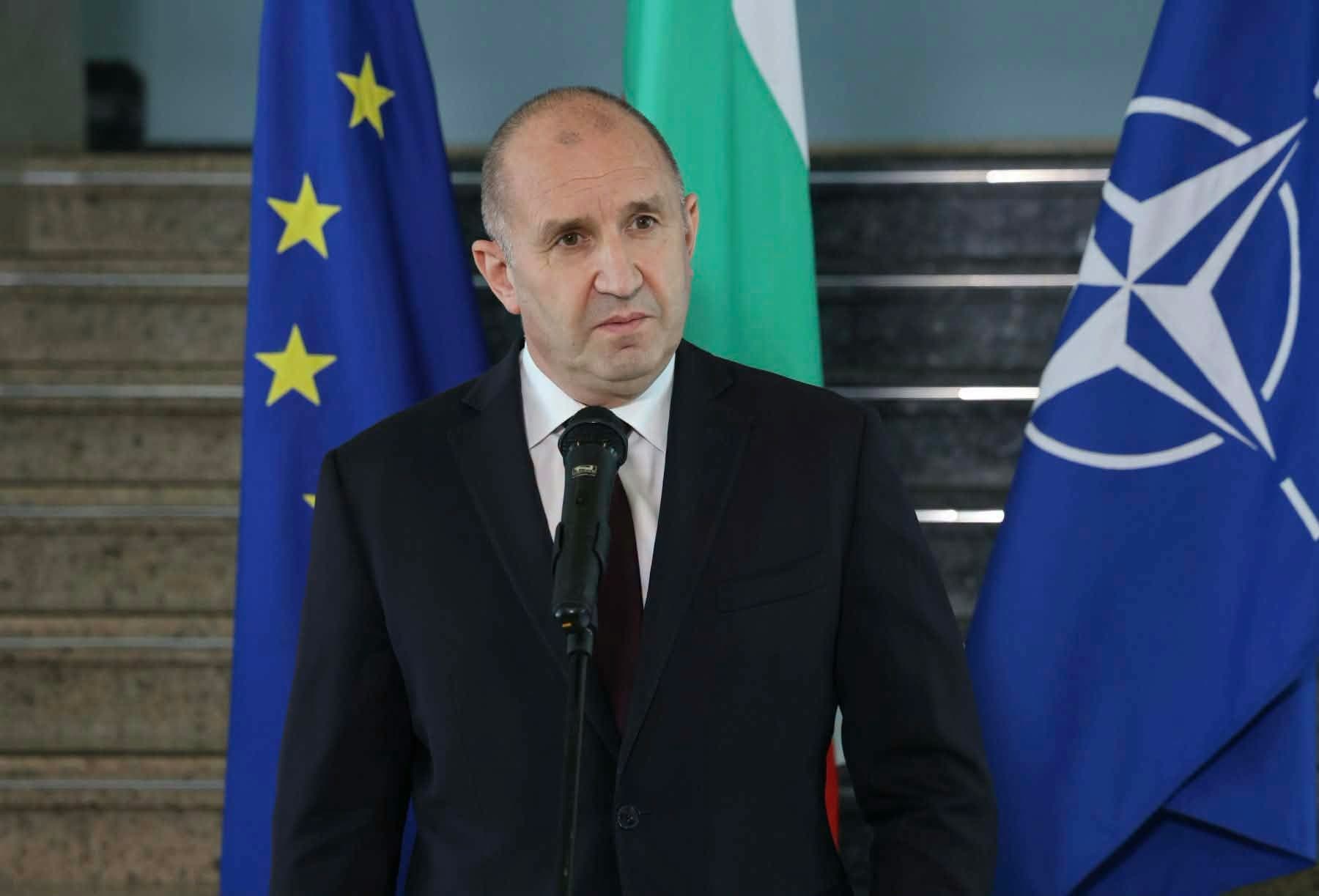 Румен Радев: За рисковете за България от Иран питайте кабинетите на Желязков и Гюров
