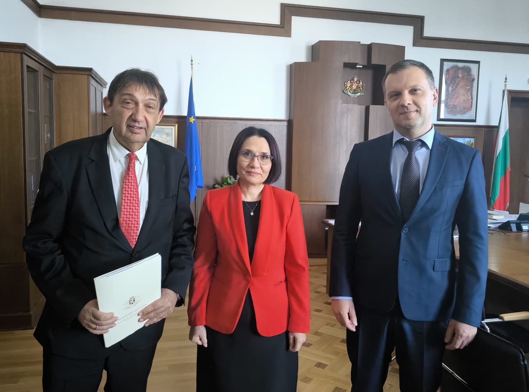 Двама министри разговаряха с главния прокурор за разследванията за магистралите