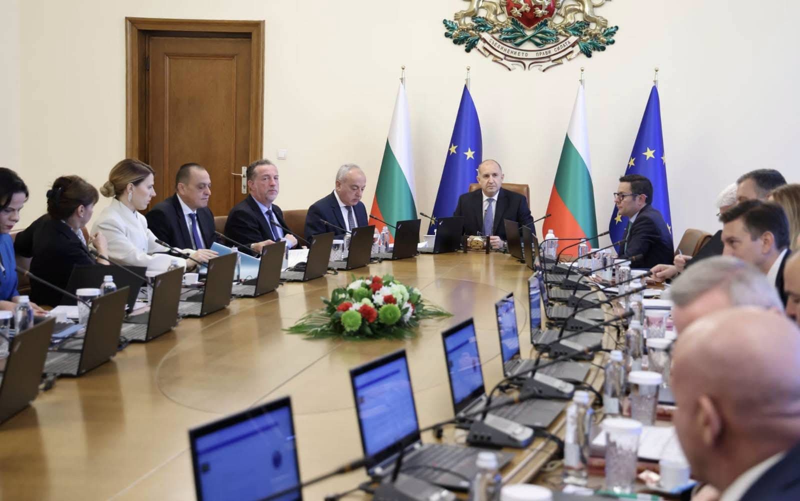 Румен Радев: Пеевски и Борисов са изнервени, защото вече не могат да влизат в сглобки